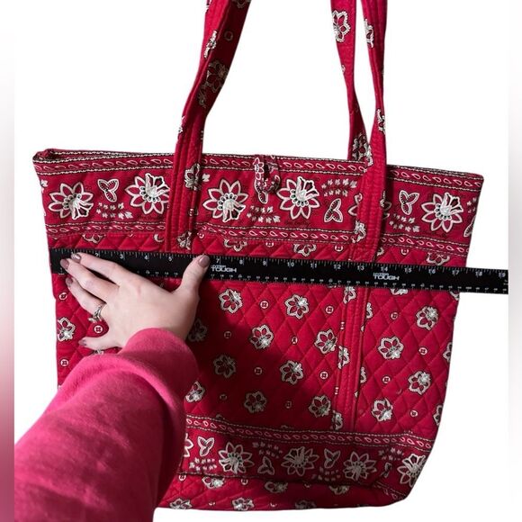 NWOT – Vera Bradley Tote & NWT Makeup Bag Set Retired Red Bandana Print, Vintage - Picture 8 of 11